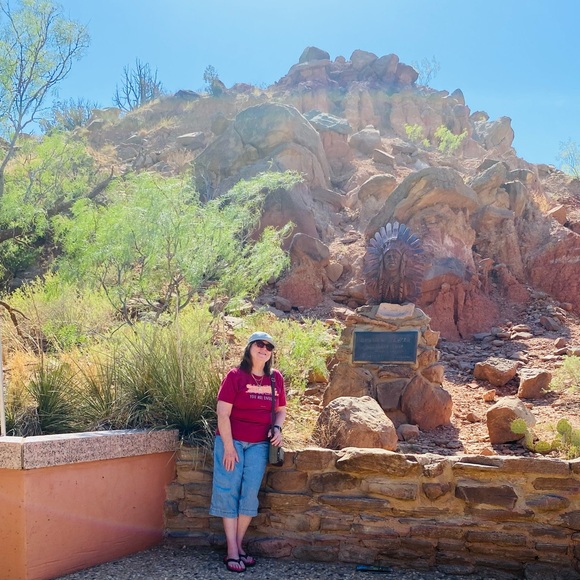 Meet your Posher, Judy - Picture 3 of 10